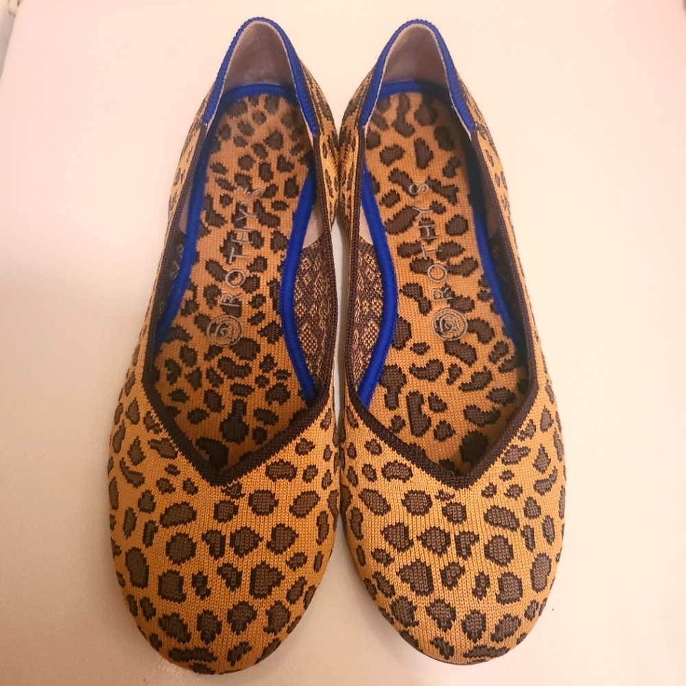 Rothy's *retired* The Flat: Spotted w Red Stripe - 8.5